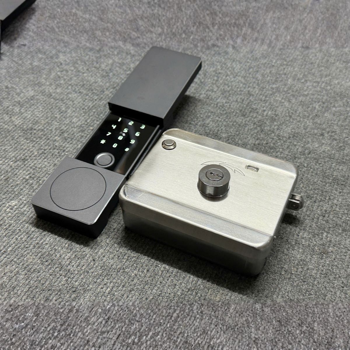KHÓA CỬA CỔNG CNC INOX304 TLGA106-2S cao cấp TTlock